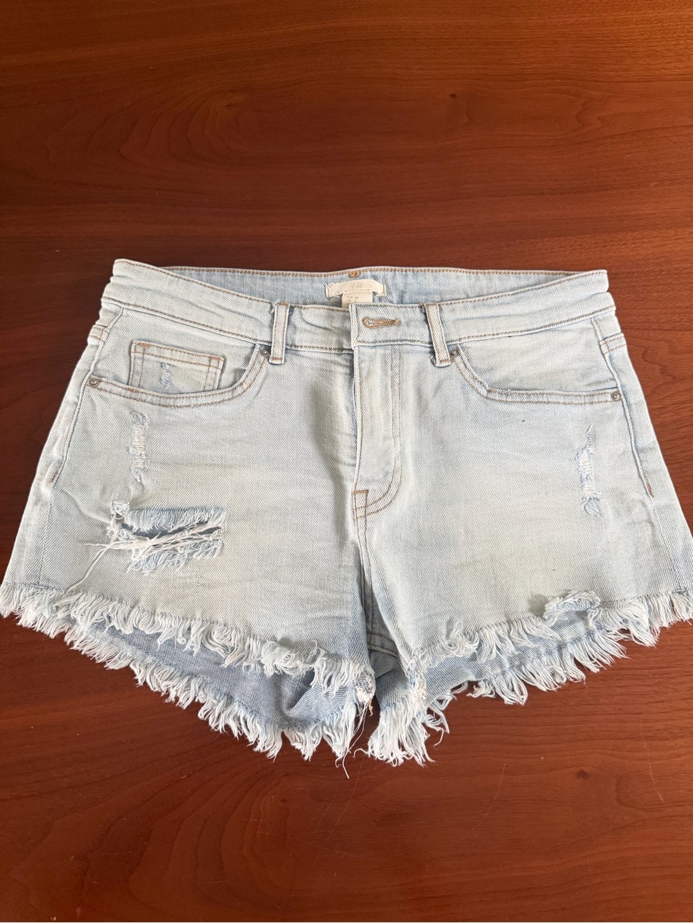 H&M Light Wash Frayed Denim Shorts-Size US 6